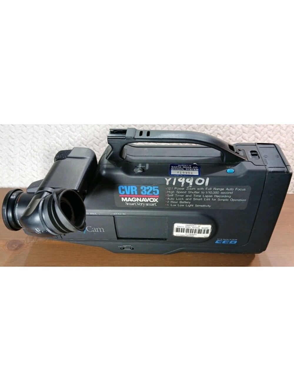 Magnavox CVT325AV Black Auto Focus VHS Video Recorder UNTESTED PARTS OR REPAIR